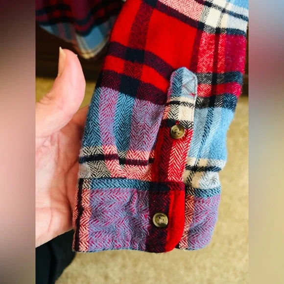 American Eagle Outfitters “Ahhh-Mazingly Soft” Oversized Plaid Flannel Shirt - Picture 6 of 14